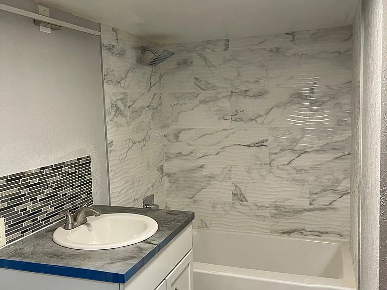 322 E Avenue D — Photo 15