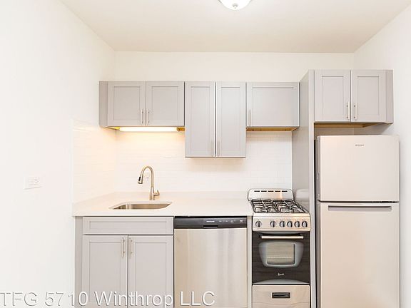4th image of 5710 N Winthrop Ave #G5
