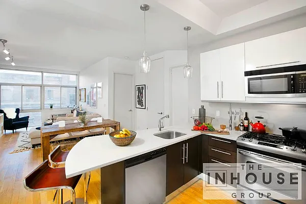 Sold by The InHouse Group | media 7