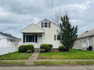 2106 Washington Ave, Saint Albans, WV 25177