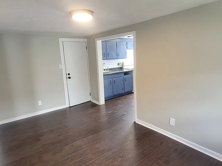 21 Pine St #4 — Photo 4
