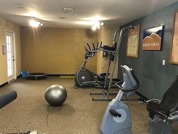5th image of 3715 Tallyho Dr APT 175