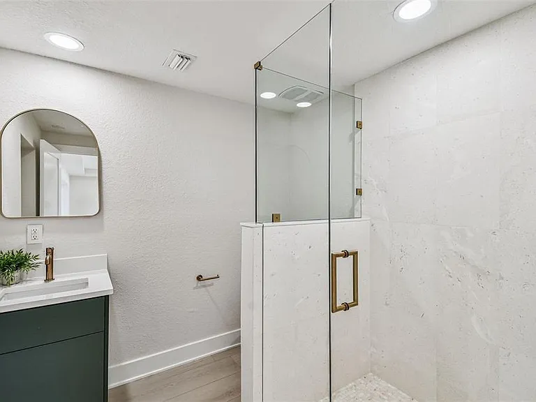 24 Adalia Ave — Photo 38