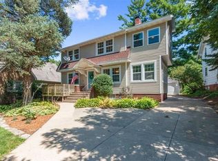 219 Johnson Ave NW, Cedar Rapids, IA 52405