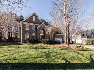 2705 Saint Andrews Ct, Jamestown, NC 27282