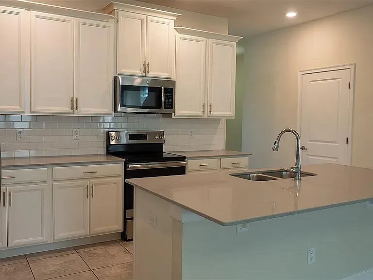 14747 Magnolia Ridge Loop — Photo 8