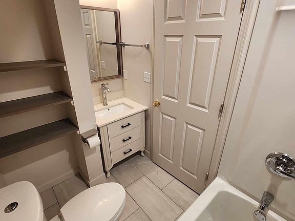 5th image of 1144 Hazen St SE #2