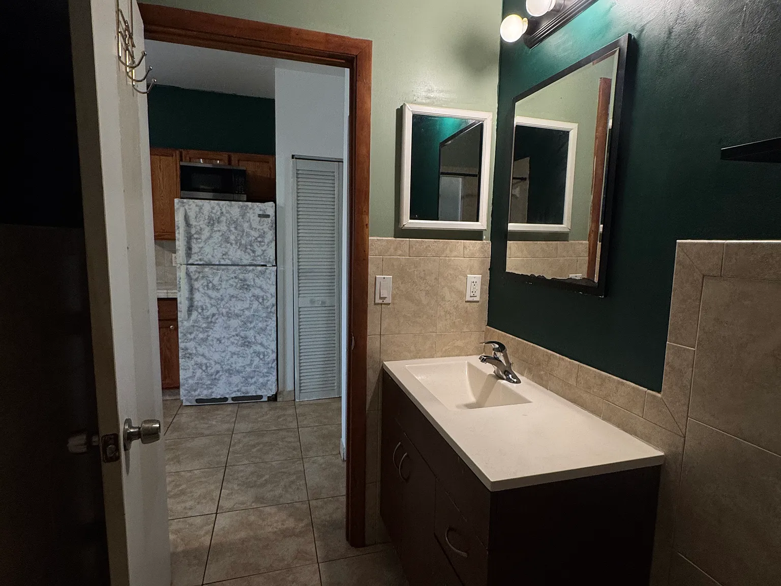 1 bed, $1,300 — Photo 1