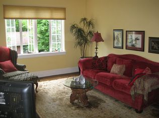 2519 Cherokee Pkwy APT 7, Louisville, KY 40204