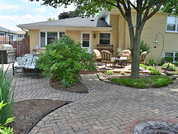 5th image of 358 N Vista Ave