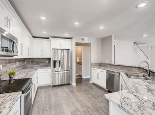 10614 W Sands Dr, Peoria, AZ 85383