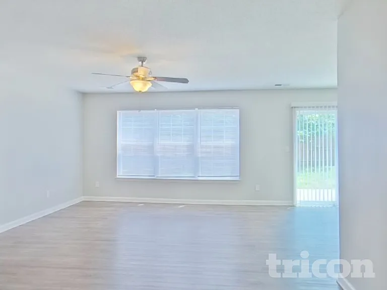 12724 Deaton Hill Dr — Photo 4