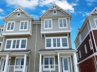 75 Surf Dr, Wasaga Beach, ON L9Z0J4