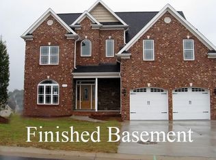 6693 Ridge Run Ct, Clemmons, NC 27012