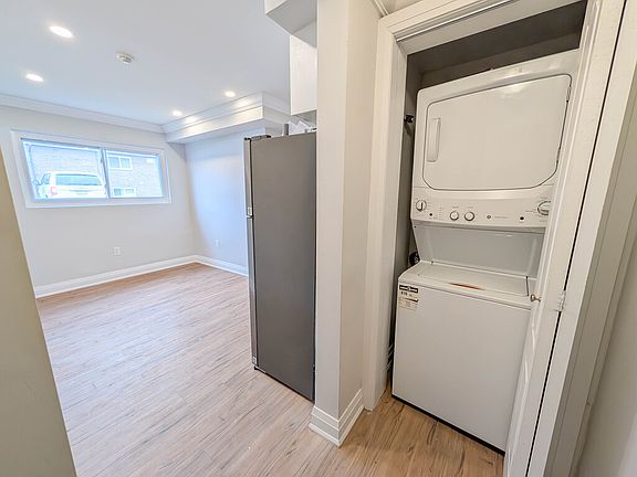 5th image of 81 Empire St #2