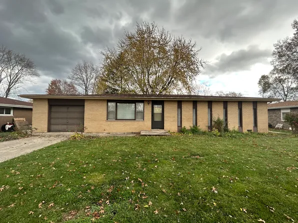 3041 Debra St, Portage, IN 46368