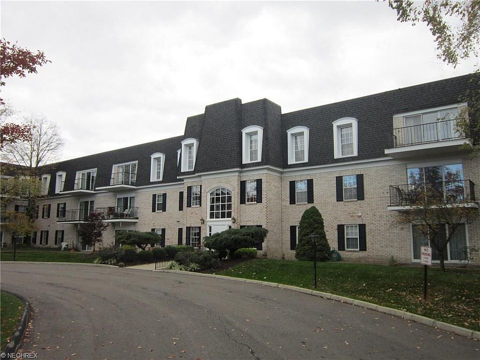 1st image of 2021 King James Pkwy APT 313