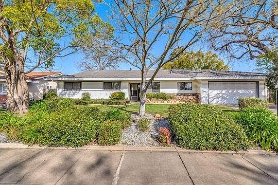 1st image of 8965 Plaza Park Dr