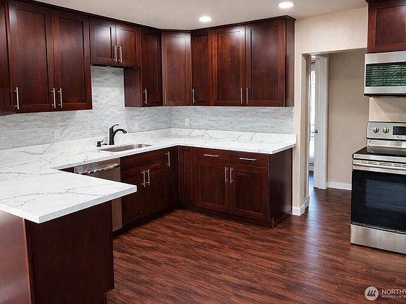 4th image of 3006 S Tyler Street