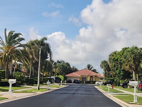 4th image of 9360 Cascade Ct