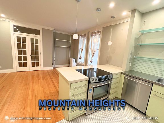4th image of 29 S State St APT 618