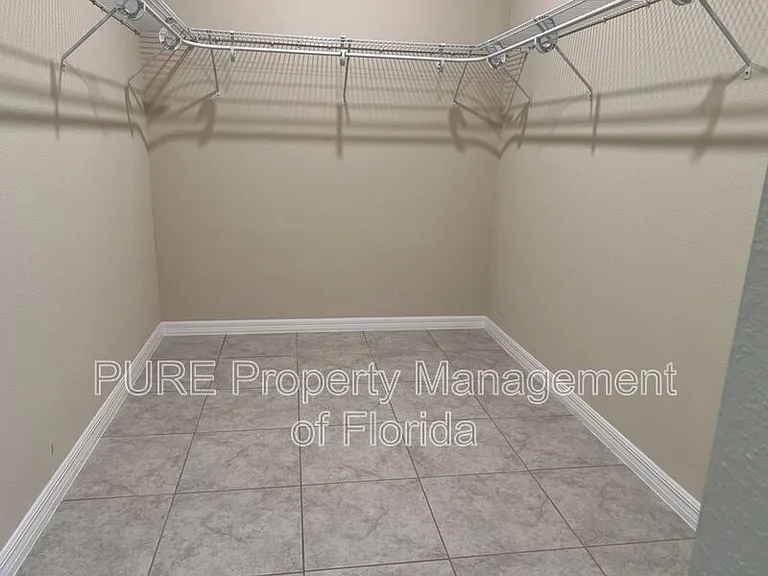 10376 SW 99th St — Photo 37