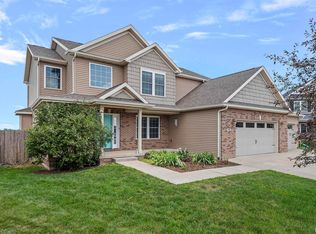 505 Northpoint Ct, Chatham, IL 62629