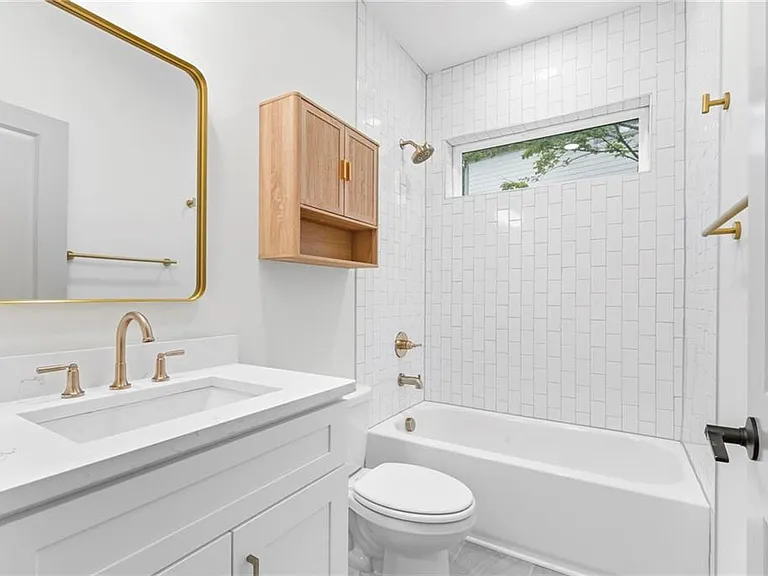 128 Hilltop Dr SW — Photo 15