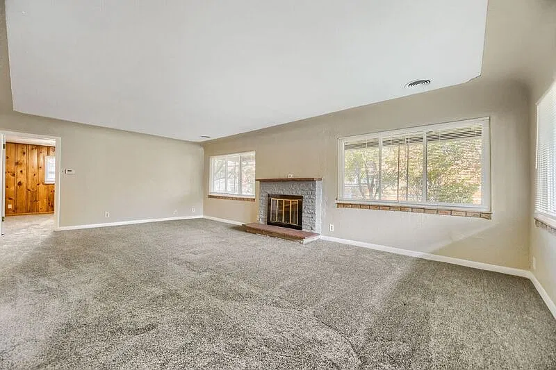 4 bed, 1.0 bath, 1448 sqft, $1,595 — Photo 3
