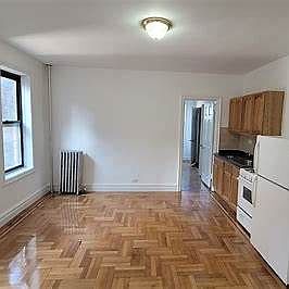 2nd image of 1001 Walton Ave #5C
