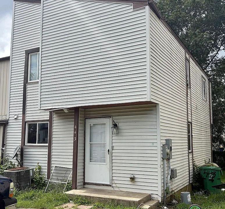 1st image of 443 Arnold Ct