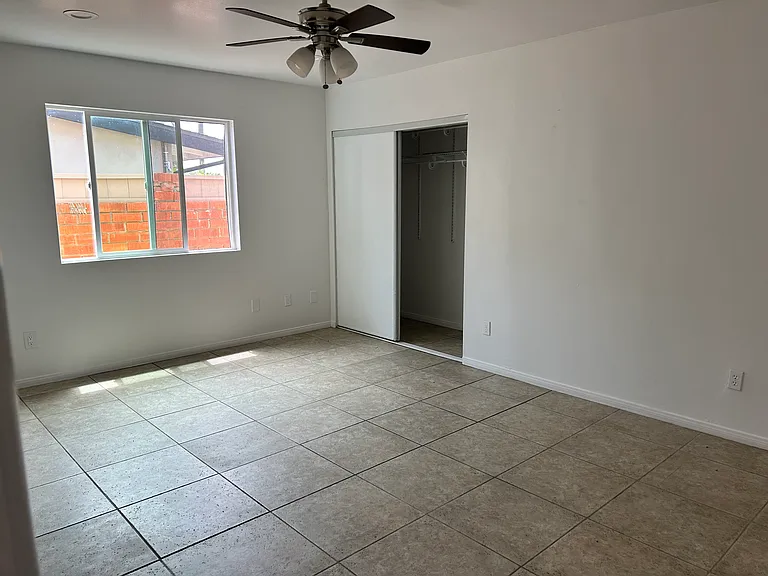 2586 Grandview St — Photo 17