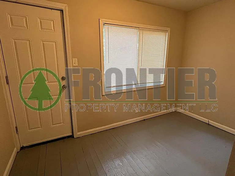 4130 Minnesota Ave — Photo 2