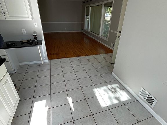 4th image of 6324 Xerxes Ave S