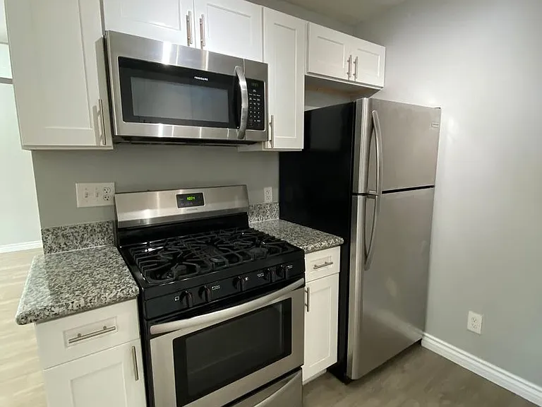 4533 Contour Blvd. — Photo 8