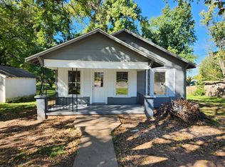 2155 N Kellett Ave, Springfield, MO 65803