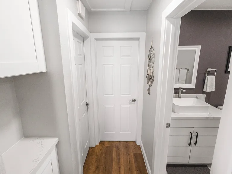 Gillespie Dr — Photo 37