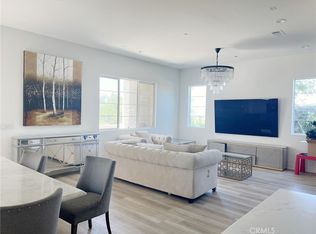 215 Sawbuck, Irvine, CA 92618