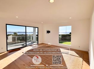 3 Commodore Dr APT 156, Emeryville, CA 94608