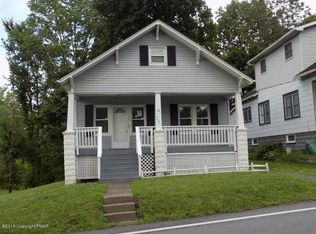 562 N 5th St, Stroudsburg, PA 18360