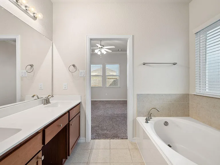 135 San Bernard Dr — Photo 21