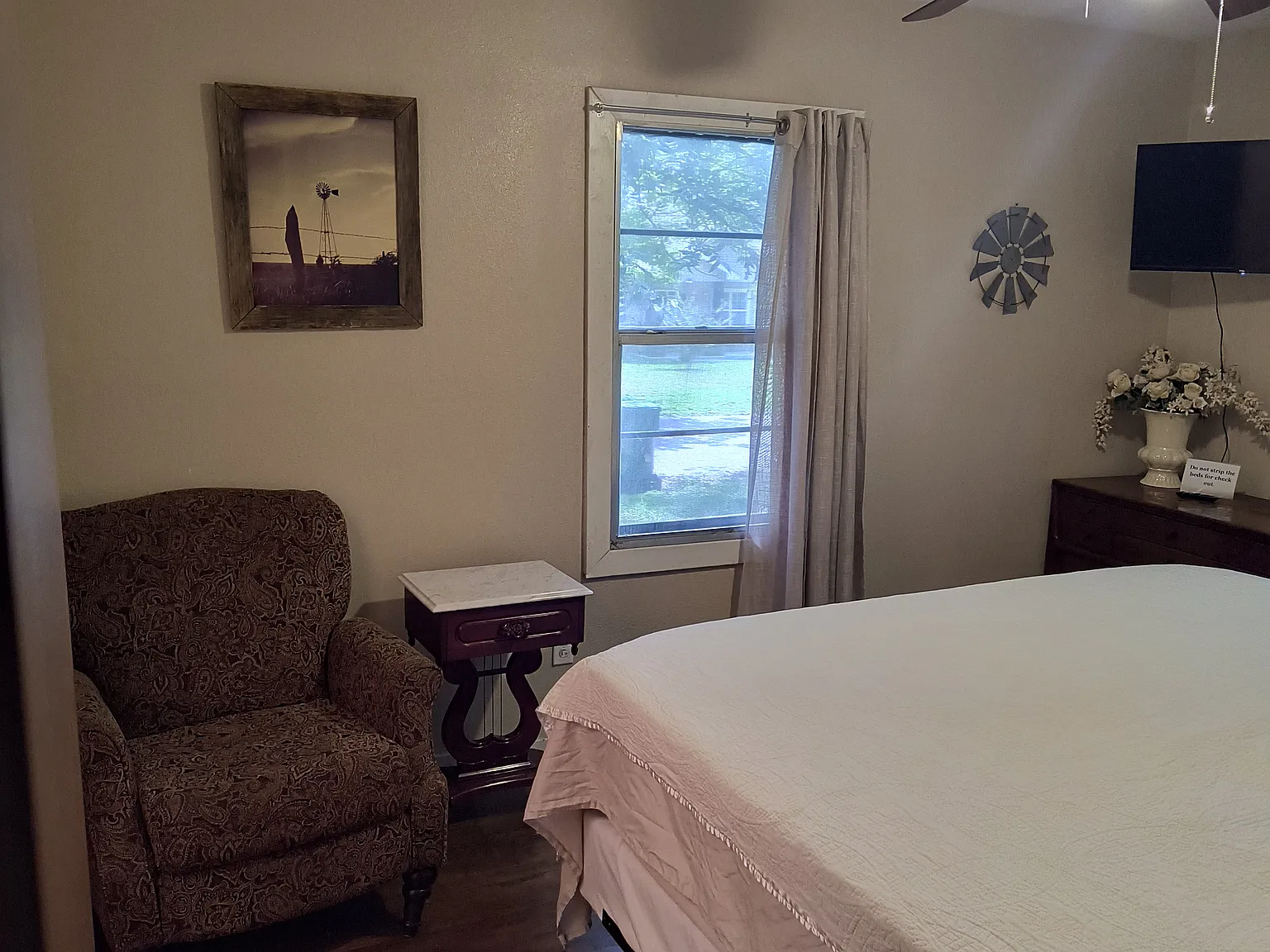 2303 Herrington St — Photo 2