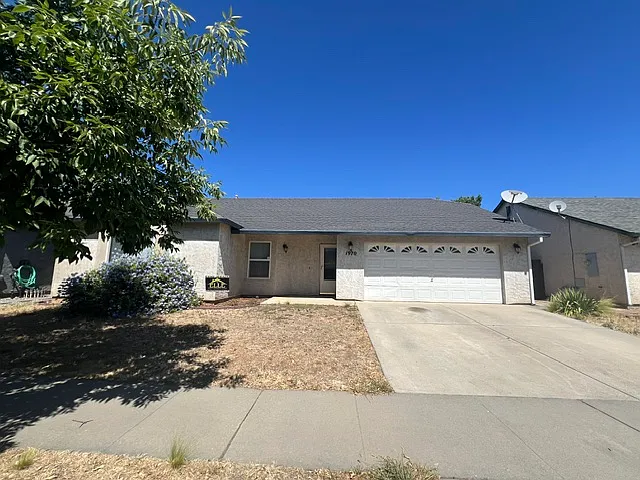 1970 Belgium Ave — Photo 25