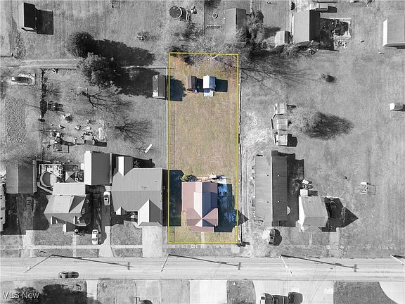 4th image of 807 Clement Ave