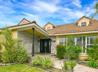 3886 Olympiad Dr, Los Angeles, CA 90043