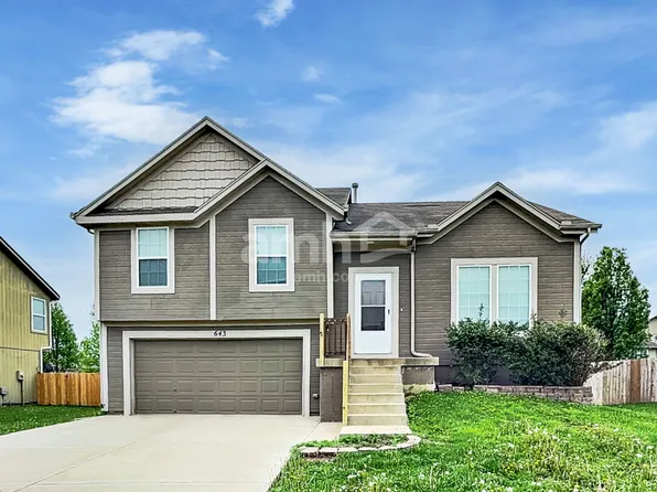 643 E Apache St, Gardner, KS 66030
