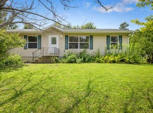 225 Calumet St, Savanna, IL 61074