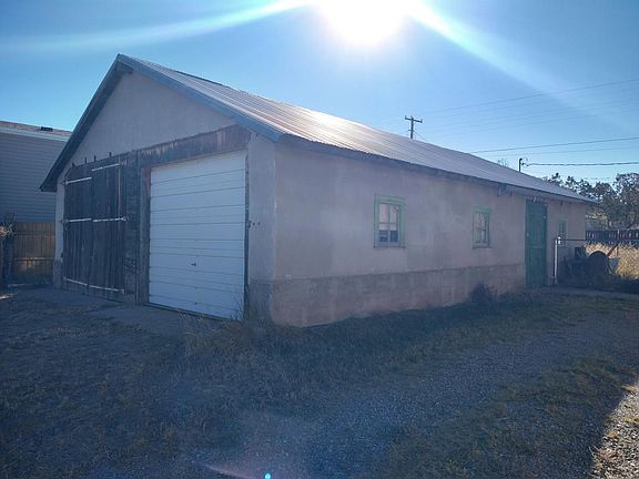 4th image of 107 S Forest Ave