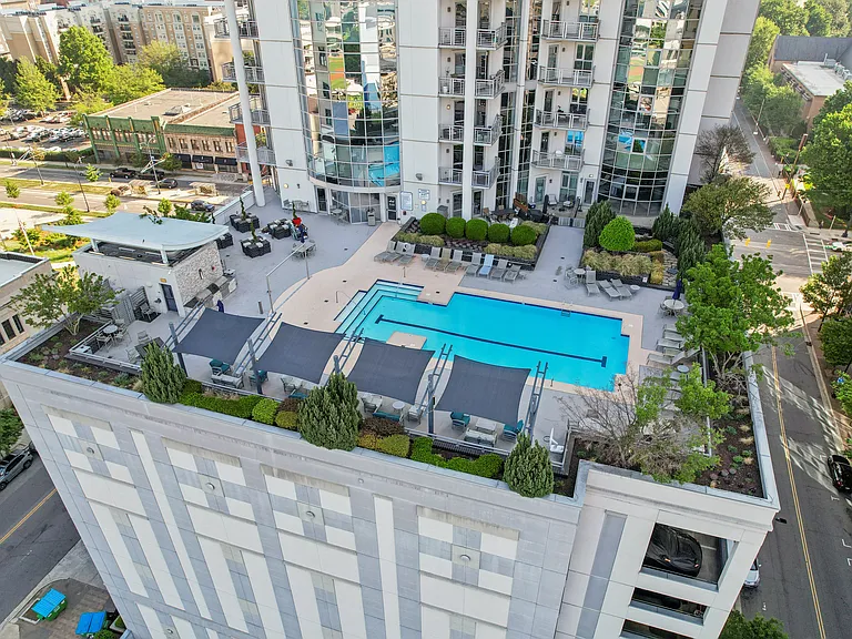 333 W Trade St #22 — Photo 22