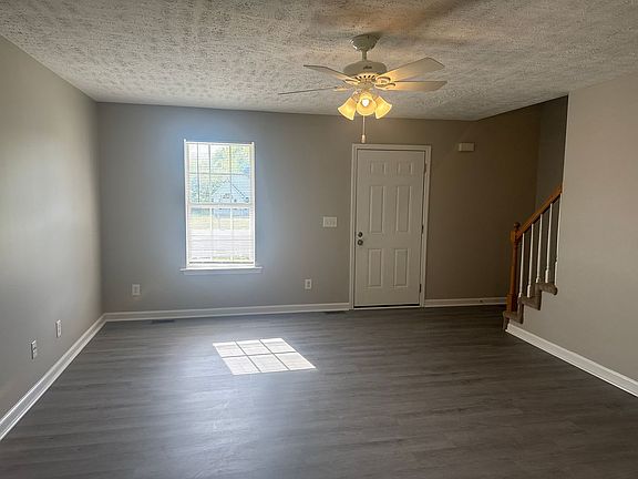 3rd image of 222 Gill Ct